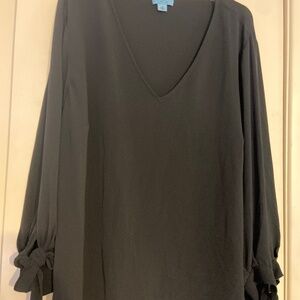 Black blouse with ties at wrist